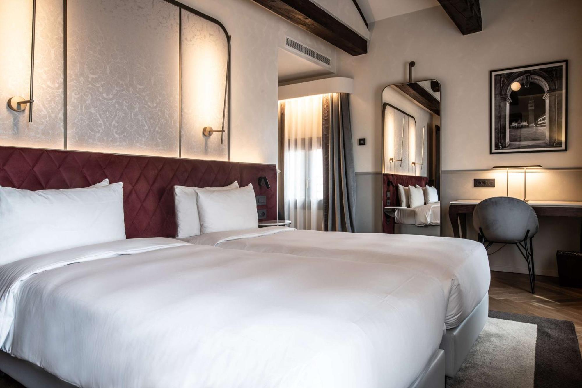Radisson Collection Hotel, Palazzo Nani 威尼斯 外观 照片 Deluxe room